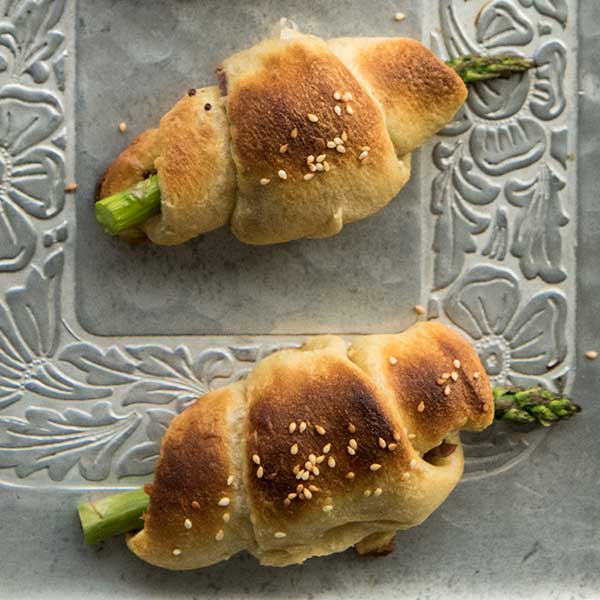Asparagus, Prosciutto, and Swiss Roll-Ups Recipe for Asparagus, Prosciutto, and Swiss Roll-Ups