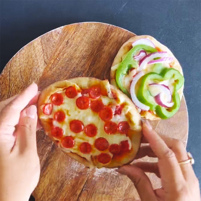 Grilled Mini Naan Pizzas Recipe for Grilled Mini Naan Pizzas