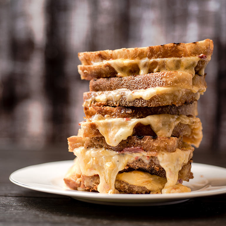 Grilled Pimento Cheese and Bacon Sandwich Recipe for Grilled Pimento Cheese and Bacon Sandwich