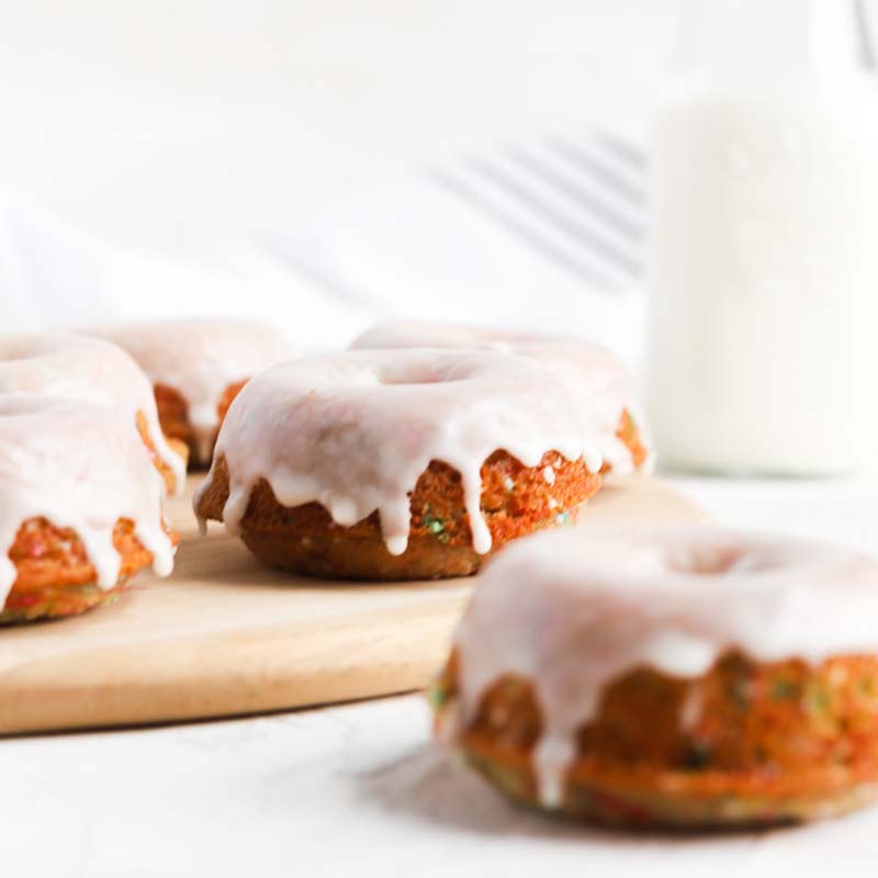 Mini Vanilla Bean Funfetti Bundt Cakes Recipe for Mini Vanilla Bean Funfetti Bundt Cakes