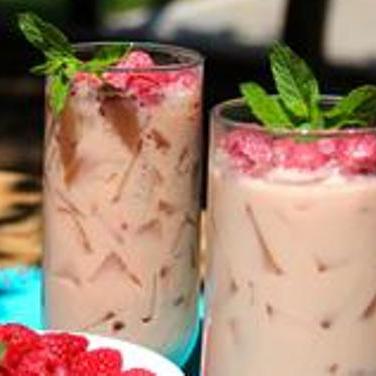 Raspberries 'N Cream Iced Tea in a BrewStation Recipe for Raspberries 'N Cream Iced Tea in a BrewStation