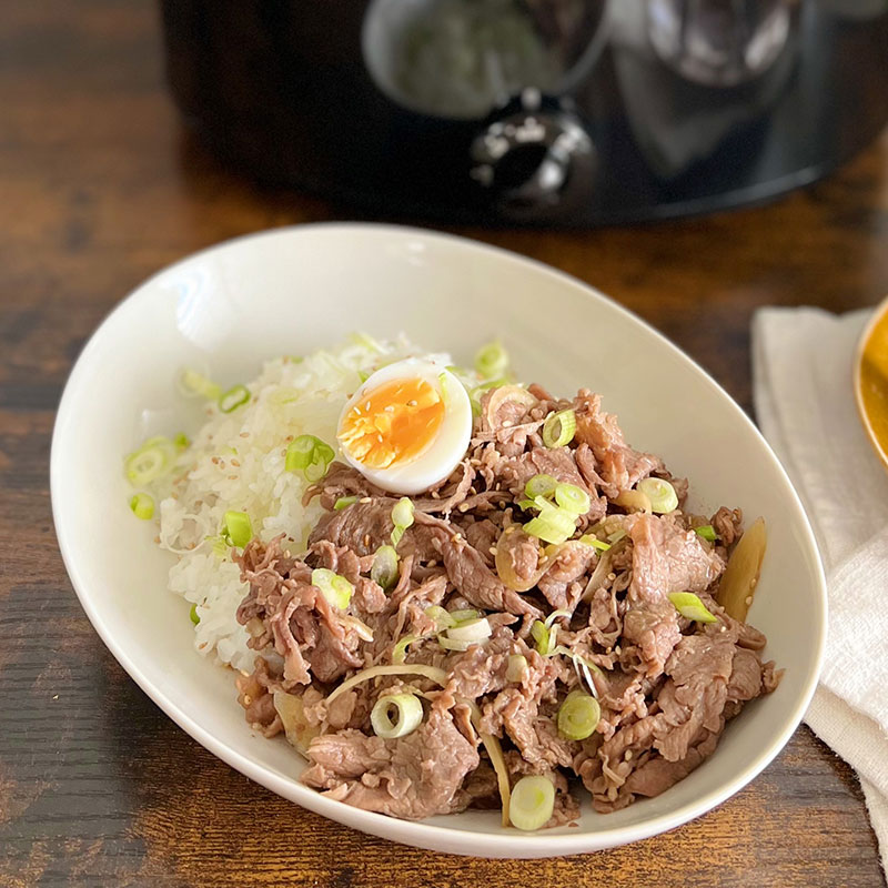 Slow Cooked Gyudon (Japanese Beef Rice Bowl) Recipe for Slow Cooked Gyudon (Japanese Beef Rice Bowl)