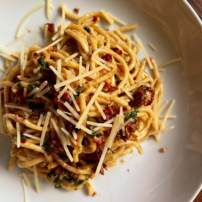 Sundried Tomato Garlic Spaghetti Recipe for Sundried Tomato Garlic Spaghetti