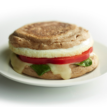 Spinach and Mozzarella Egg White Breakfast Sandwich Spinach and Mozzarella Egg White Breakfast Sandwich