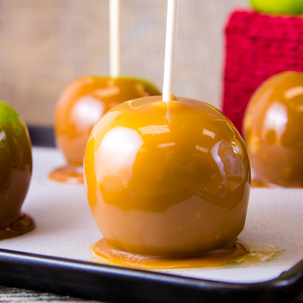 Slow Cooker Caramel-Dipped Apples