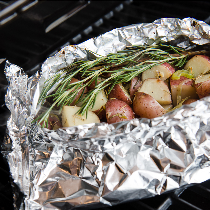 Foil Grilled Garlic and Leeks Potatoes