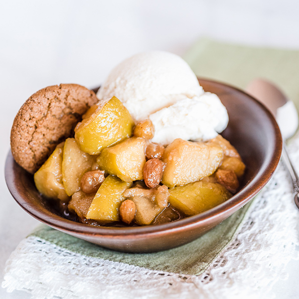 Slow Cooker Apple Ginger Compote 